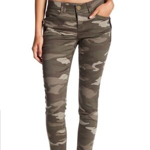 Camo Ab Solution Technology pants jeans by Democracy 4